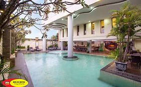 Ros-In Hotel